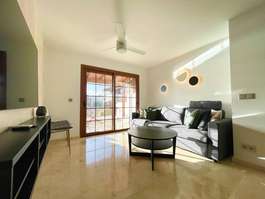 Stylish & Modern 1 Bedroom Suite On Frontline Of Playa Del Duque Costa Adeje  Exterior photo